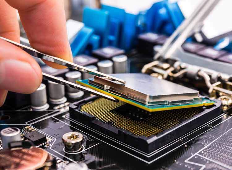 How To Data Recovery Services An SSD Drive ?￼